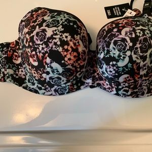 Torrid bra size 44C Floral skull pattern